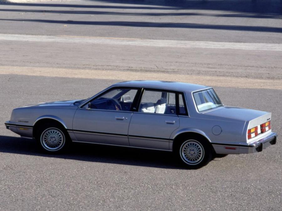  Chevrolet Celebrity Sedan (W19) 1982 года  (фото 10 из 13)